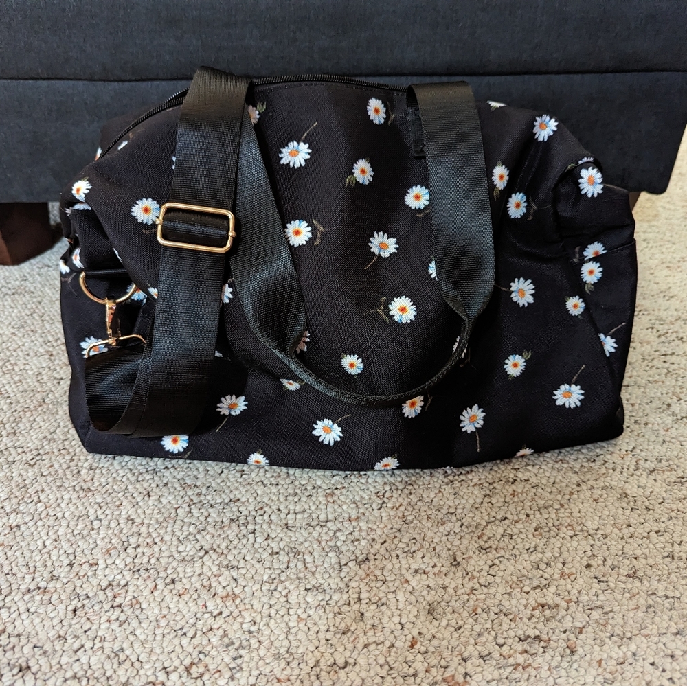ALICE + OLIVIA Daisy Floral Duffle Overnight Weekender Travel Bag Black - Picture 7 of 15